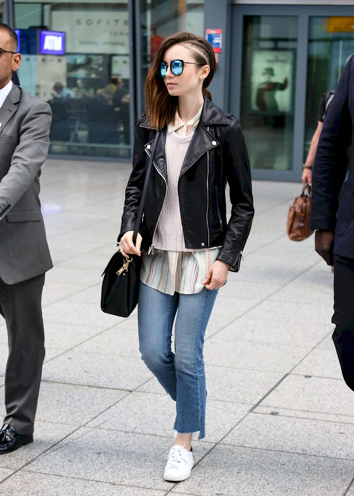 Лили Коллинз стиль