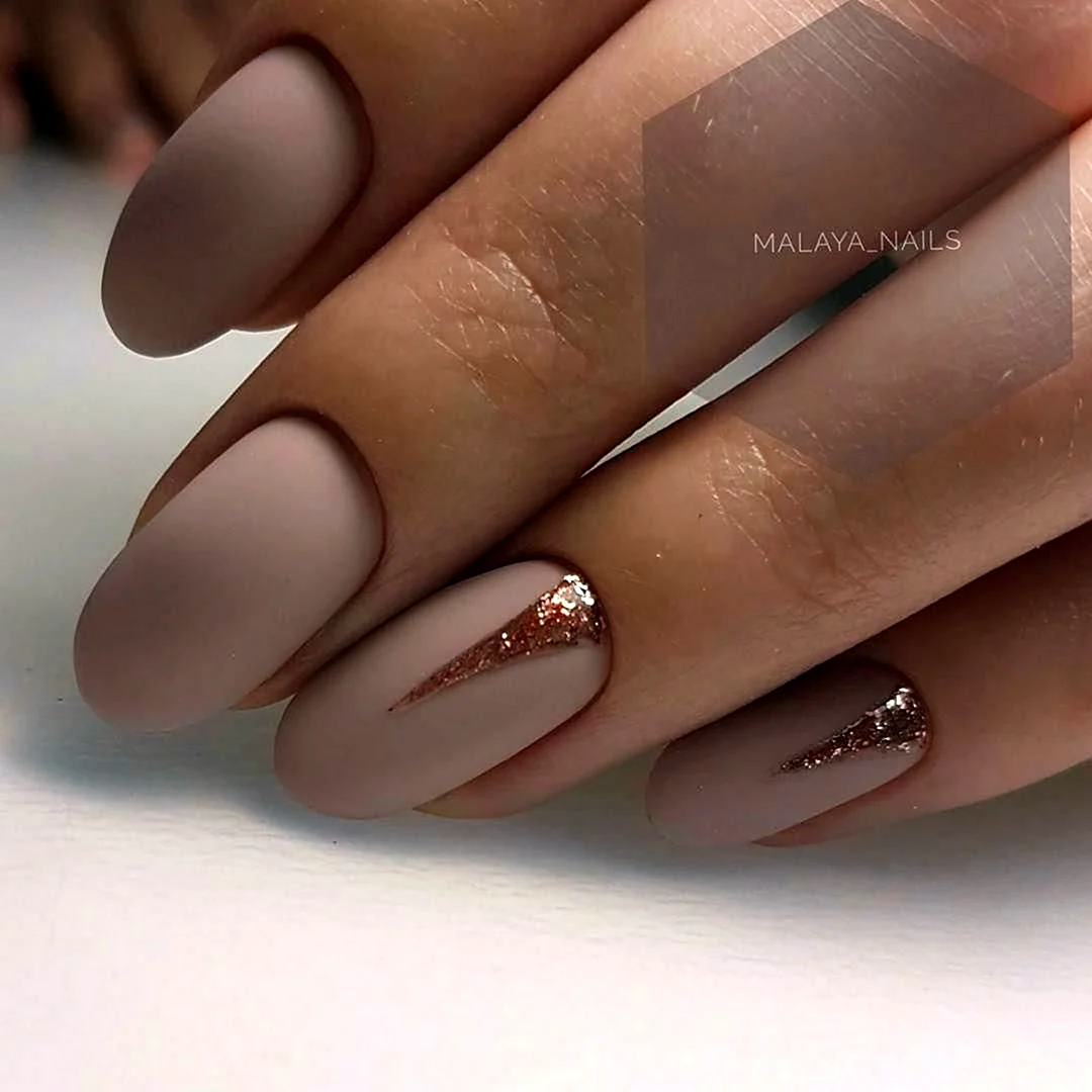 Матовый нюд раффиан