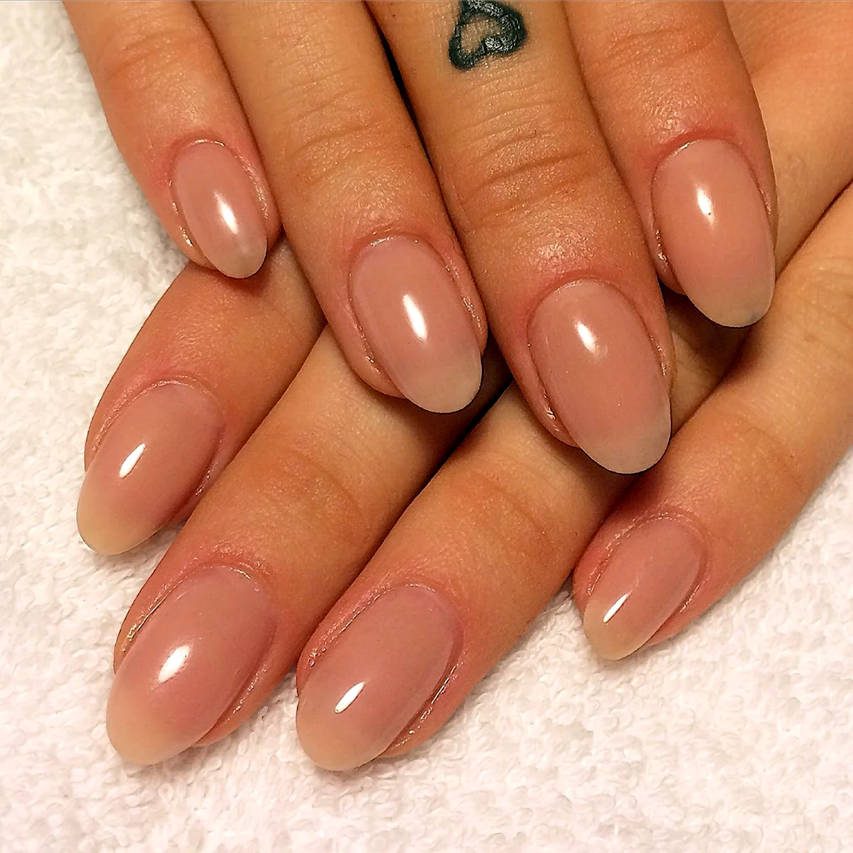 Натуральный маникюр