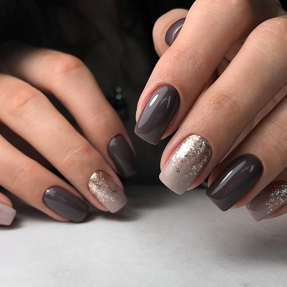 Шоколадный маникюр с блестками