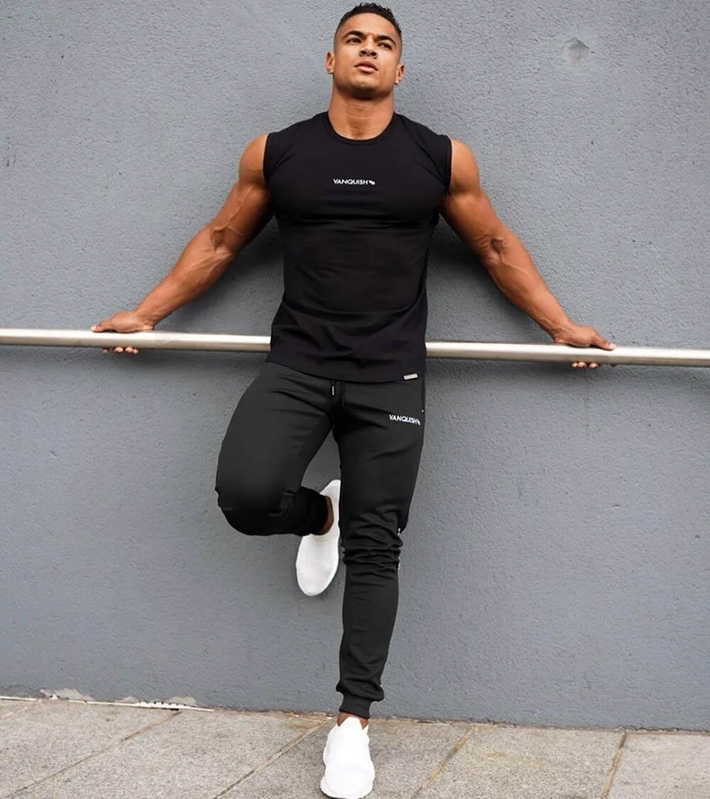 Одежда для спортзала мужская