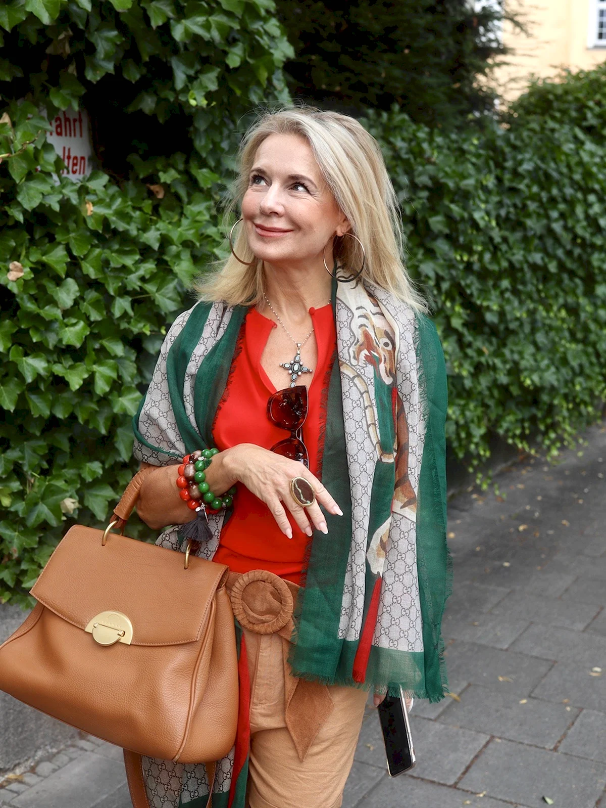 Блоггер би би Хорст