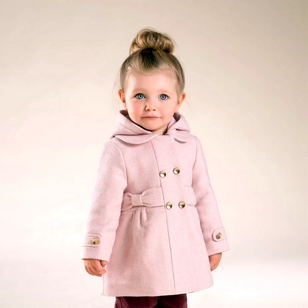 Пальто на девочку 3 года