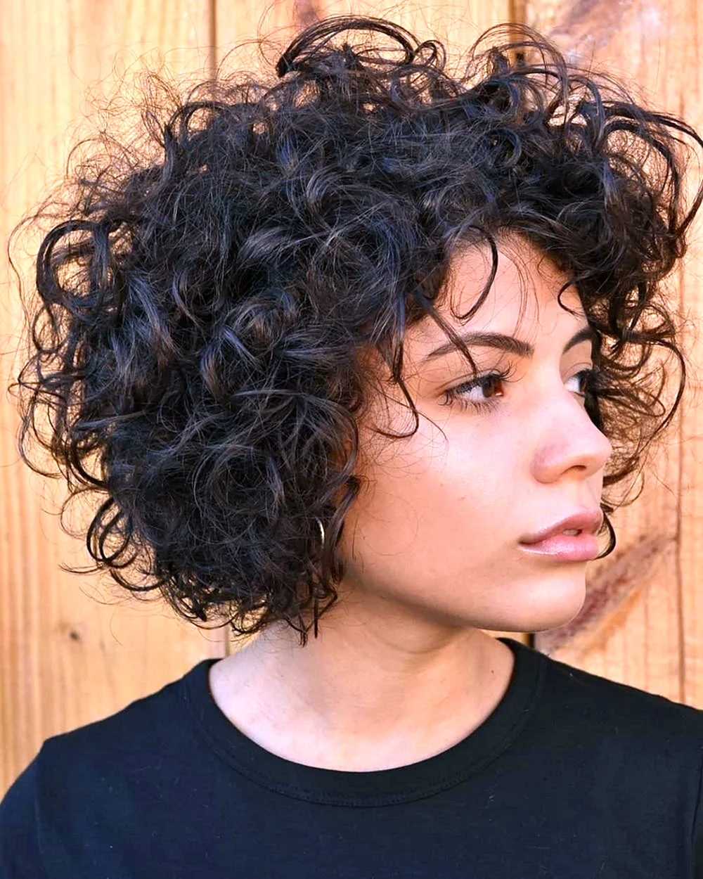 Curly Bob модель