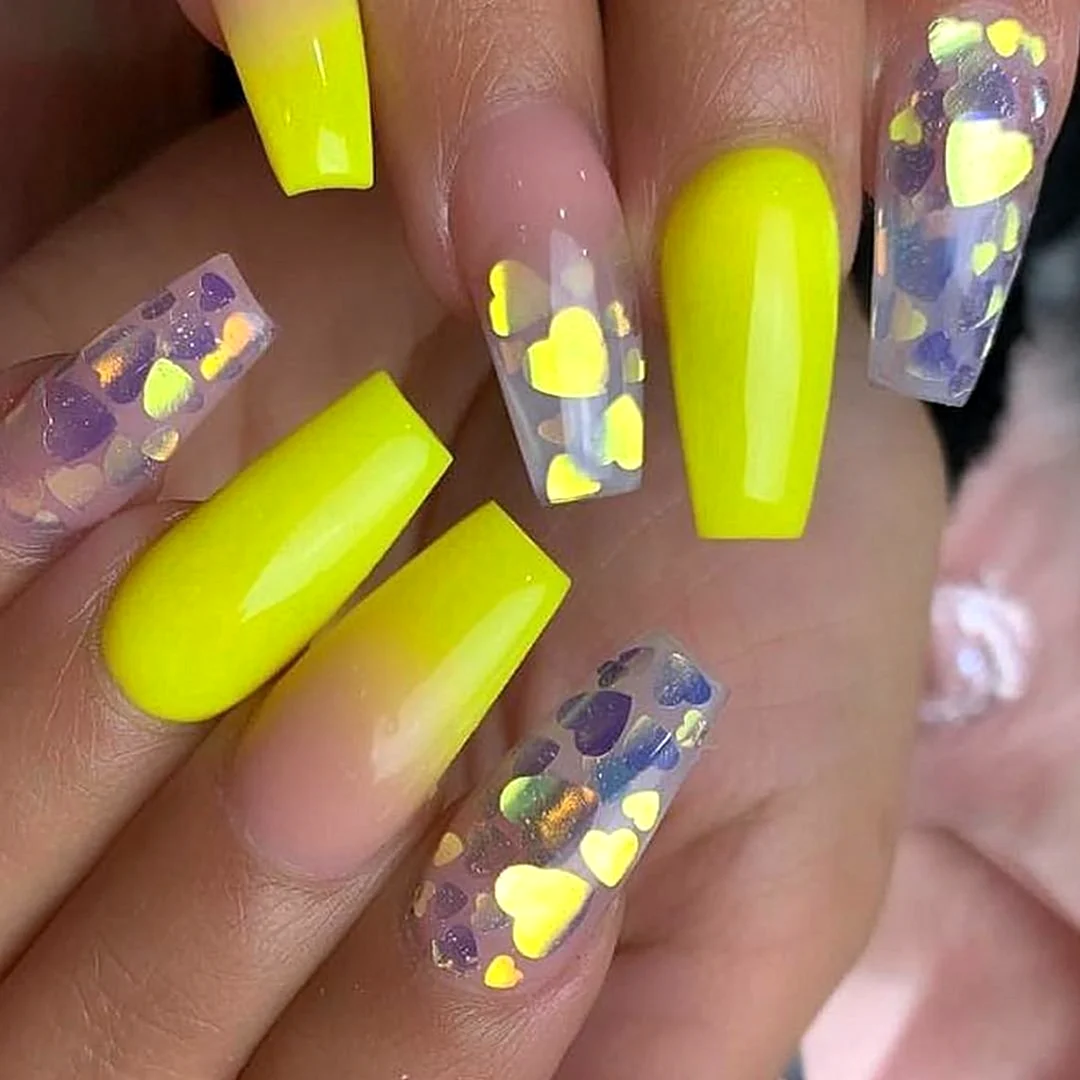 Неоновые желтые ногти