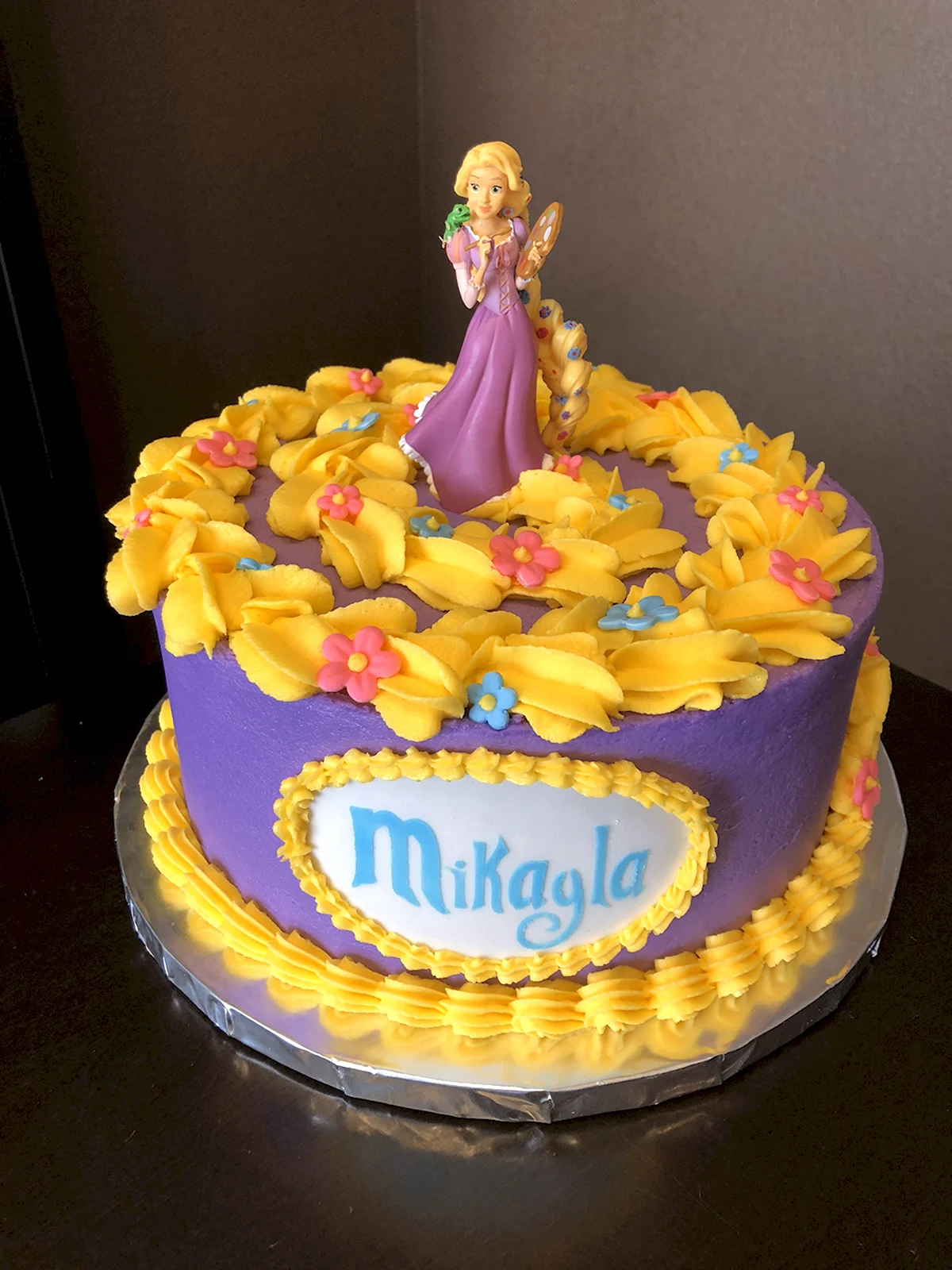 Тортик принцесса Рапунцель