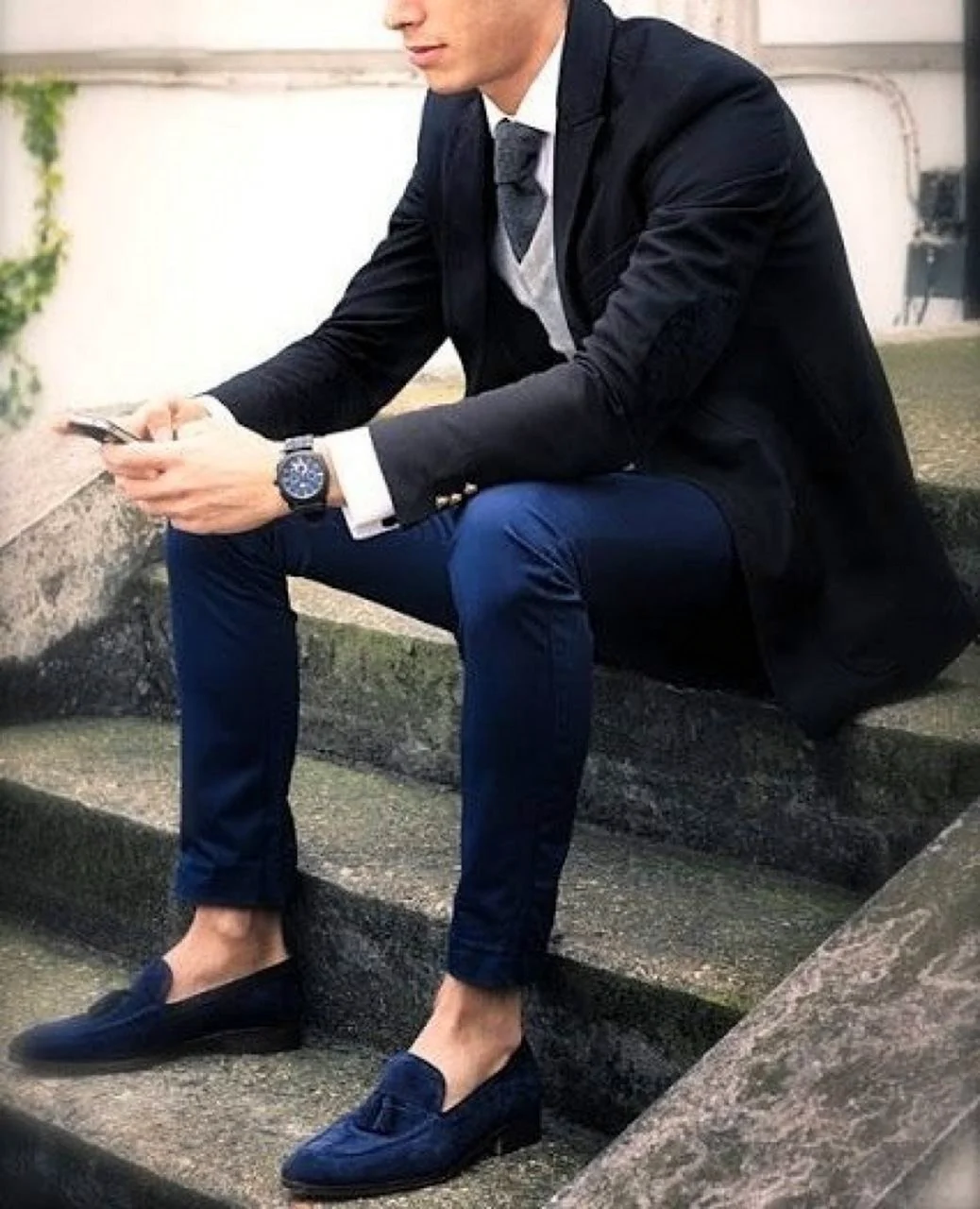 Мужчина в туфлях