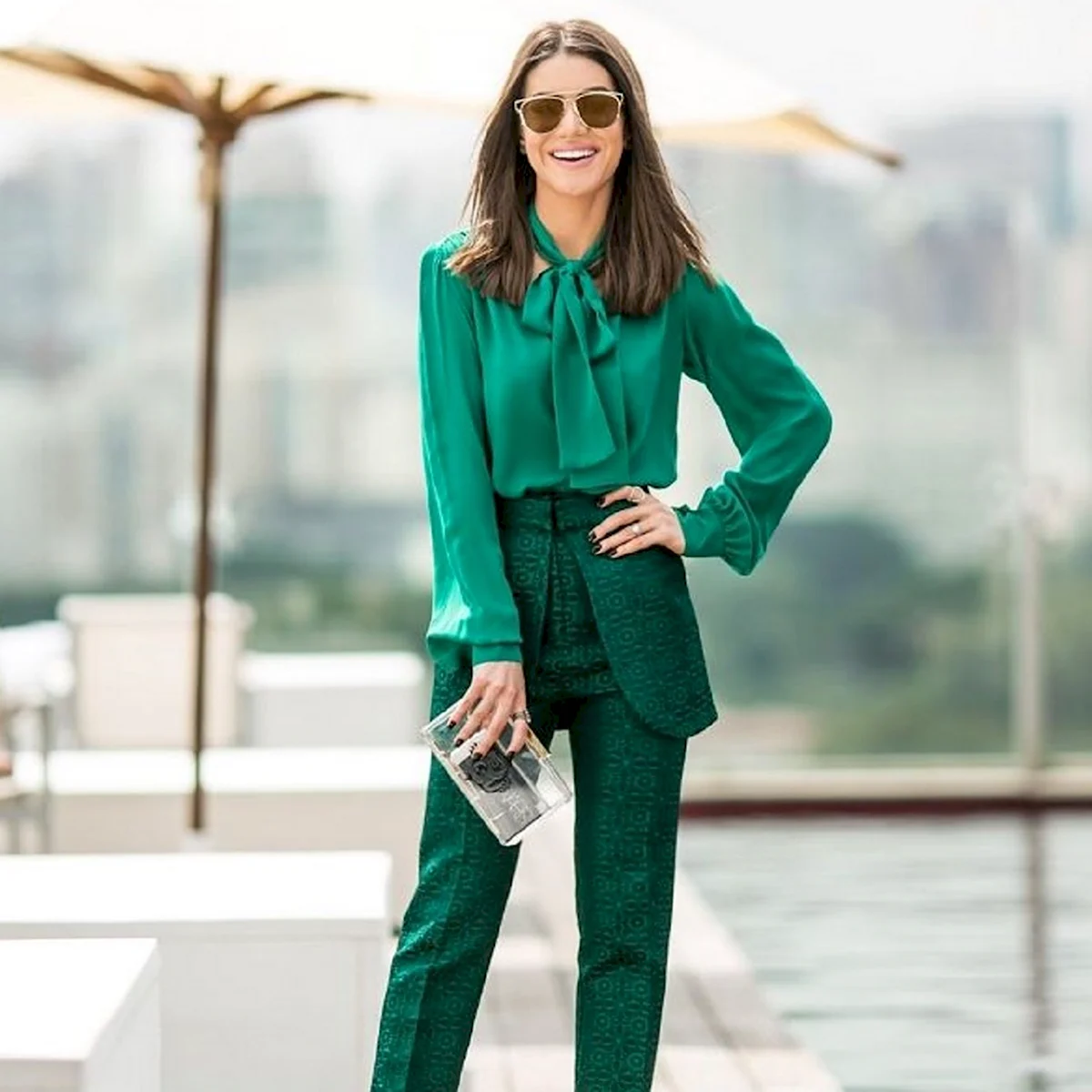 Зеленый total look 2022