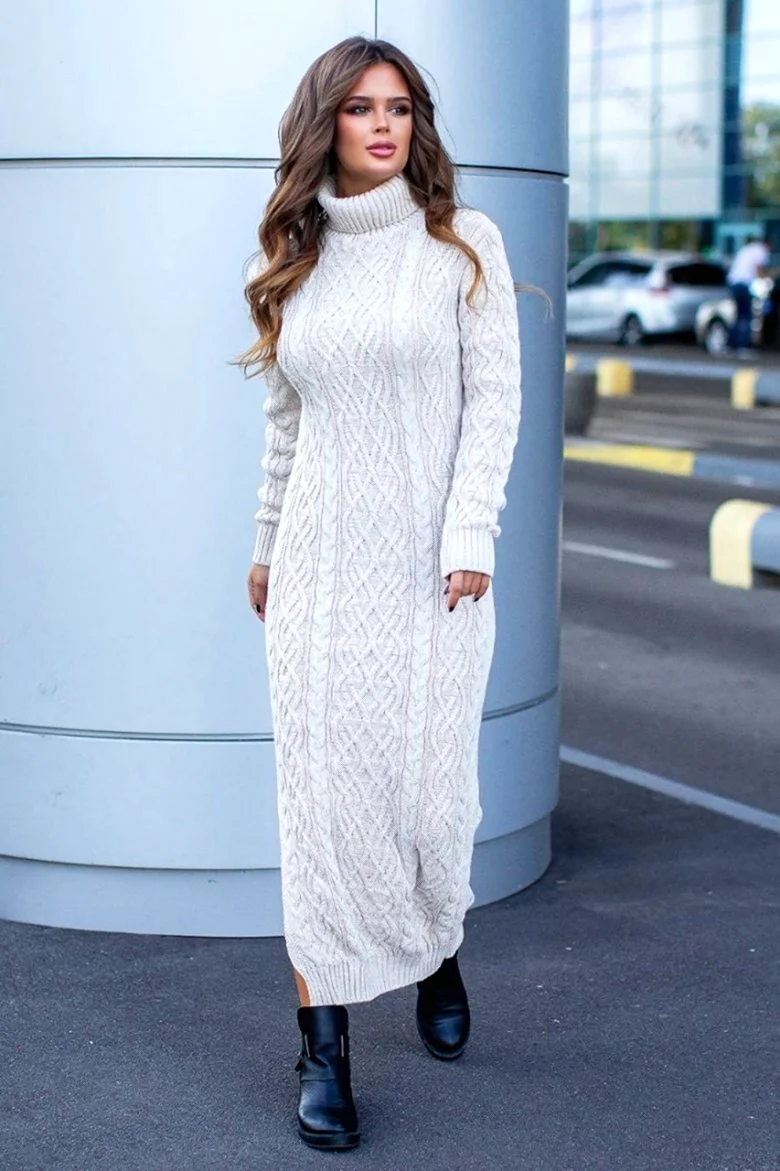 Длинное трикотажное платье