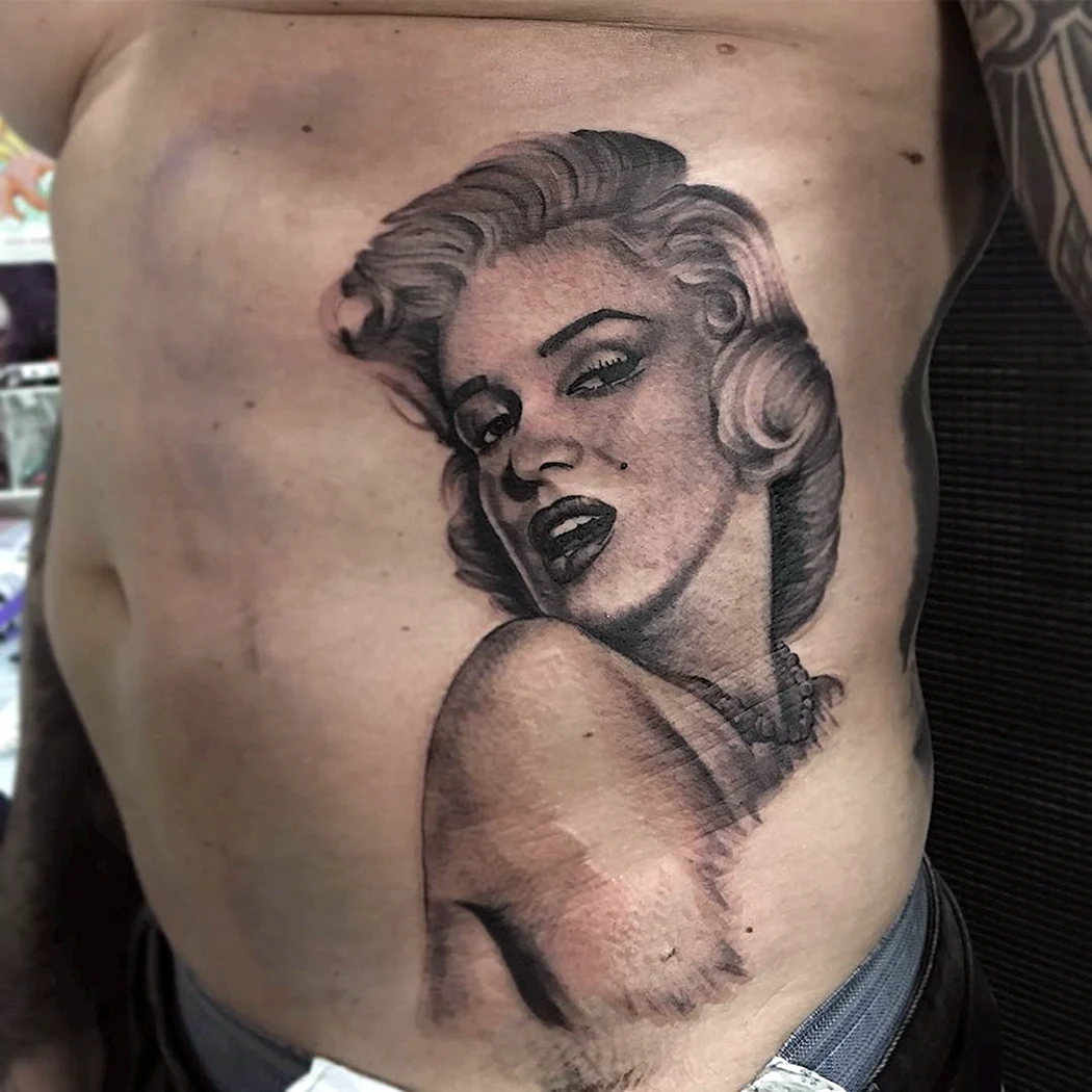 Тату Марлин Монро