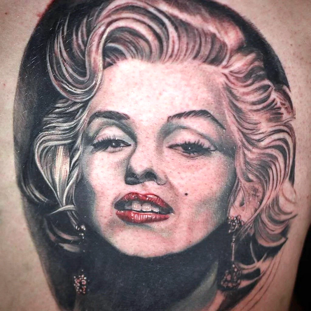 Тату Марлин Монро
