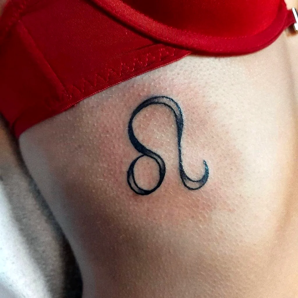 Тату знак зодиака Лев