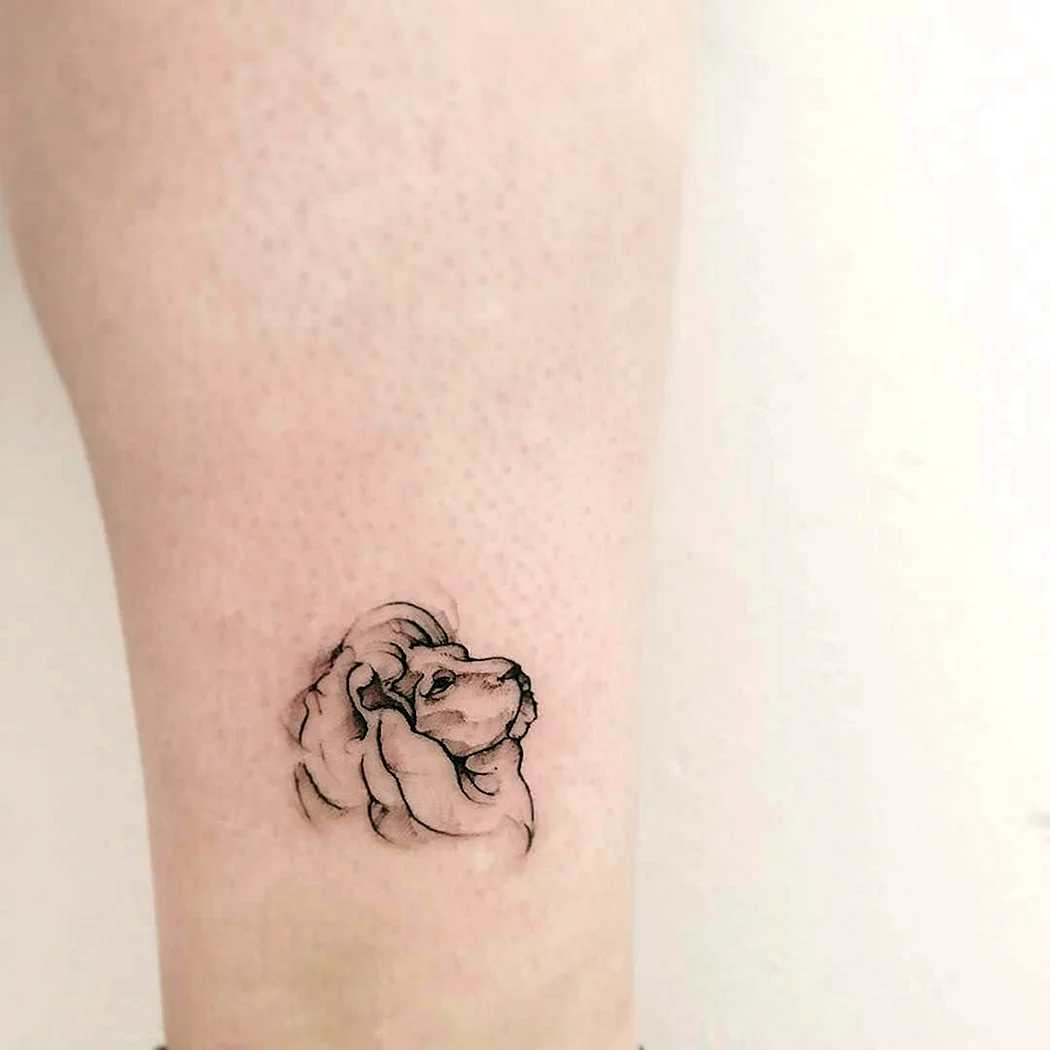 Тату Лев для девушек маленькие