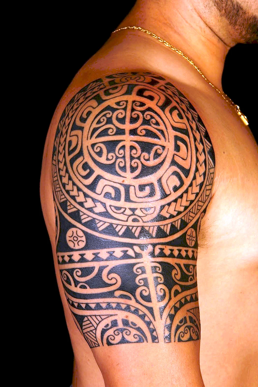 Полинезия тату Дуэйна Джонсона